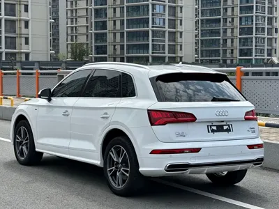 Audi Q5L 2021, 60000 км, за 146800 CNY - фото 17