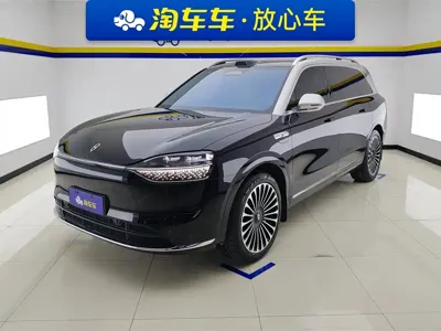 AITO 问界 AITO M9 · 2025 год