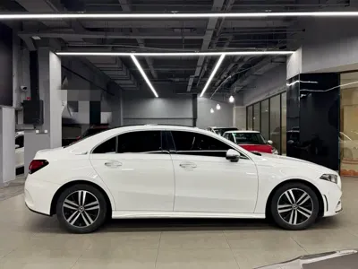 Mercedes-Benz A-Class 2019, 129600 км, за 70600 CNY