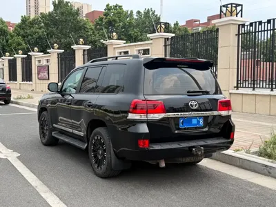 Toyota Land Cruiser 2019, 76000 км, за 430000 CNY - фото 16