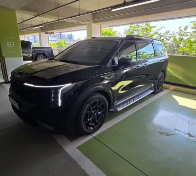 Kia Canival 2025, 6010 км, за 51000000 KRW