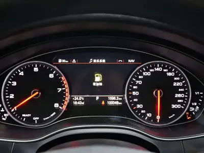 Audi A6L 2017, 100000 км, за 109800 CNY - фото 14