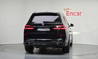 BMW X7 2025, 19038 км, за 999990000 KRW