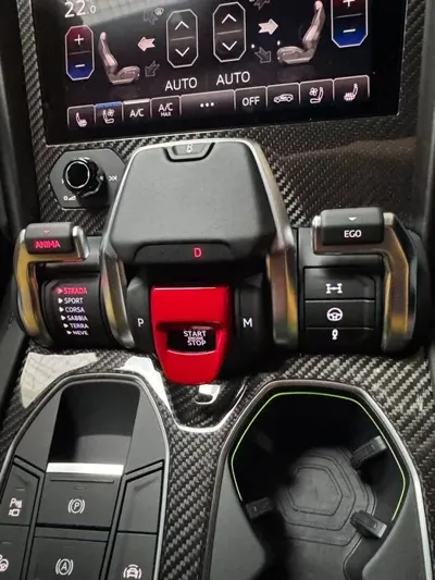 Lamborghini Urus 2024, 3500 км, за 350000000 KRW - фото 7