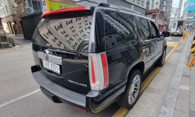 Cadillac Escalade 2011, 129906 км, за 12800000 KRW