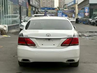 Toyota Crown 2015, 100000 км, за 109800 CNY - фото 8
