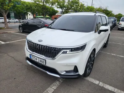 Kia Canival · 2021 год