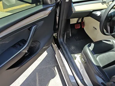 Tesla Model Y 2022, 115400 км, за 172162.37 CNY - фото 13
