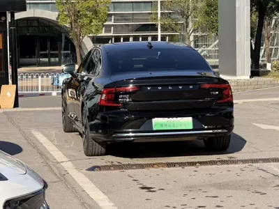 Volvo S90 PHEV 2024, 8000 км, за 281800 CNY - фото 7