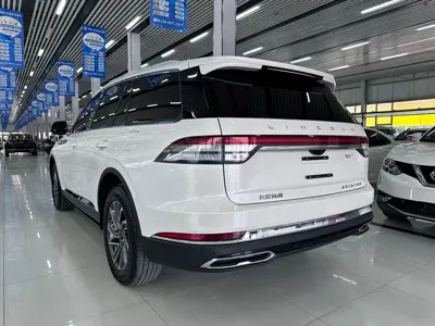 Lincoln Aviator 2023, 71000 км, за 248900 CNY