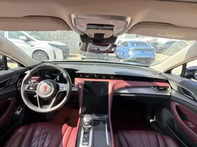 Hongqi Hongqi H5 2024, 25000 км, за 91500 CNY