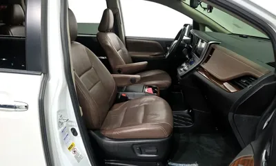 Toyota Sienna 2017, 56612 км, за 44440000 KRW - фото 11
