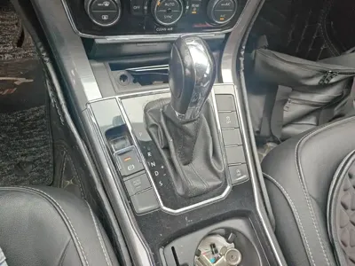 Volkswagen Passat 2016, 83400 км, за 44600 CNY - фото 7