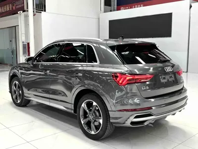 Audi Q3 2023, 10400 км, за 219800 CNY