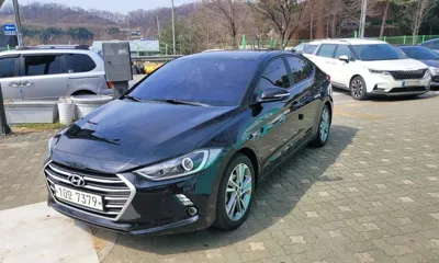 Hyundai Avante 2017, 90000 км, за 8990000 KRW - фото 3