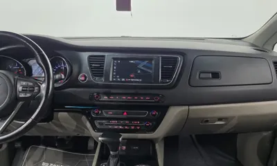 Kia Canival 2019, 156450 км, за 8600000 KRW - фото 16
