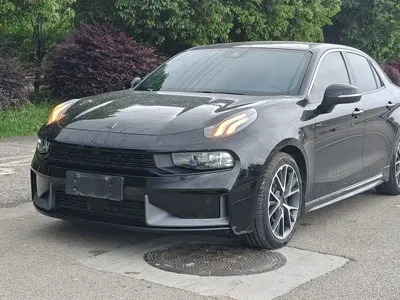Lynk & Co 03 · 2022 год