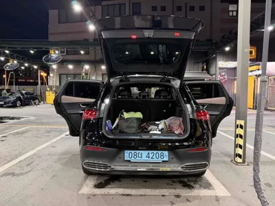 Mercedes-Benz EQE 2023, 47300 км, за 74000000 KRW