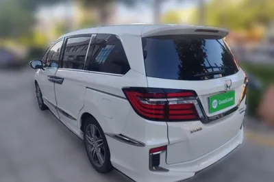 Honda Elysion 2019, 180900 км, за 118305.06 CNY