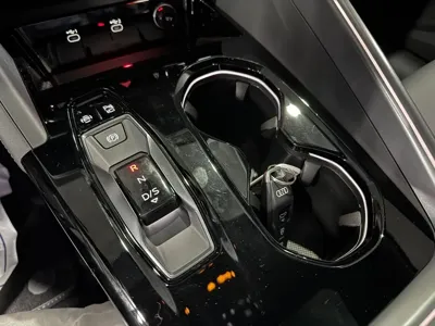 Audi Q5 2025, 20 км, за 87000000 KRW - фото 10