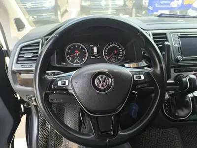 Volkswagen Multivan 2018, 180900 км, за 190300 CNY - фото 11