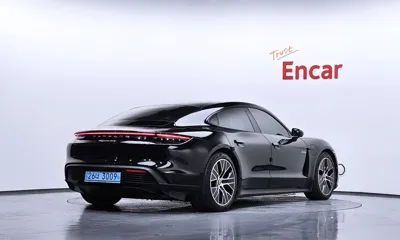 Porsche Taycan 2022, 51516 км, за 103000000 KRW