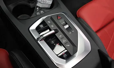 BMW 2-Series 2025, 4265 км, за 51900000 KRW - фото 9