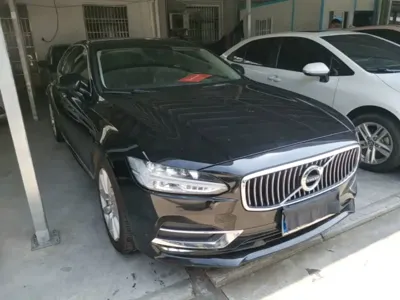 Volvo S90 2019, 145200 км, за 90900 CNY
