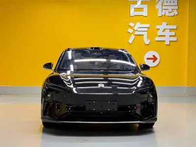 Nio ET5T 2025, 30000 км, за 143800 CNY