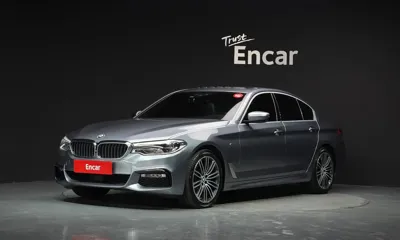 BMW 5-Series · 2018 год