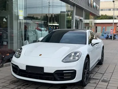 Porsche Panamera · 2023 год