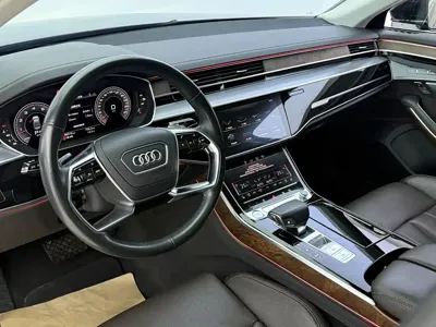 Audi A8 2019, 138000 км, за 239899 CNY - фото 7
