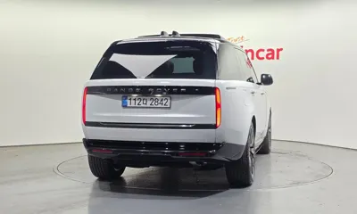Land Rover Range Rover 2025, 2322 км, за 213000000 KRW