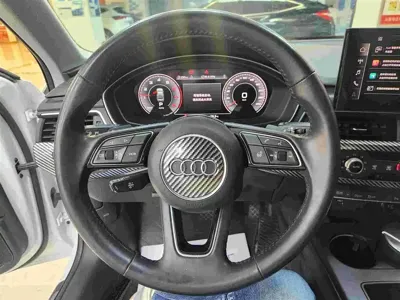 Audi A4L 2021, 61000 км, за 143500 CNY