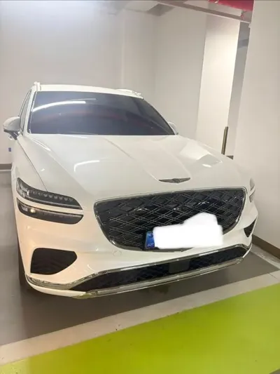 Genesis GV70 2025, 3568 км, за 46880000 KRW