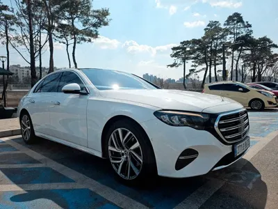 Mercedes-Benz E-Class · 2024 год