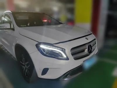 Mercedes-Benz GLA 2015, 85500 км, за 54907.2 CNY