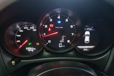 Porsche Macan 2018, 69000 км, за 204129.42 CNY - фото 14