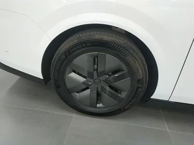 Li Auto MEGA 2025, 2300 км, за 528983.98 CNY - фото 10