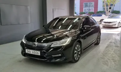Honda Accord · 2017 год