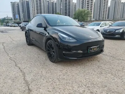 Tesla Model Y 2021, 58000 км, за 117000 CNY