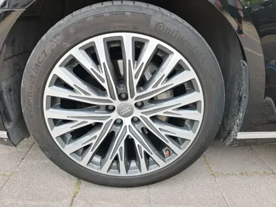 Audi A8 2020, 141000 км, за 278000 CNY - фото 32