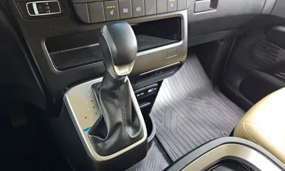 Hyundai Staria 2022, 91092 км, за 23500000 KRW - фото 9