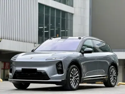 Nio ES6 · 2025 год