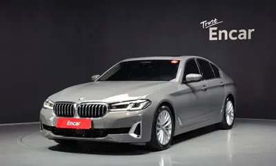 BMW 5-Series · 2022 год