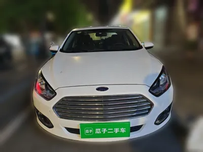 Ford Escort 2015, 88200 км, за 25682.73 CNY