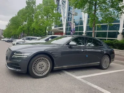 Genesis G80 · 2021 год
