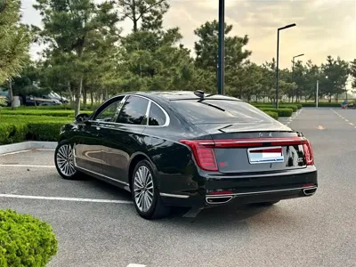 Hongqi Hongqi H9 2021, 25000 км, за 139000 CNY