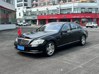 Mercedes-Benz S-Class · 2010 год