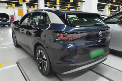 Volkswagen ID.4 Crozz 2025, 7300 км, за 124389.24 CNY